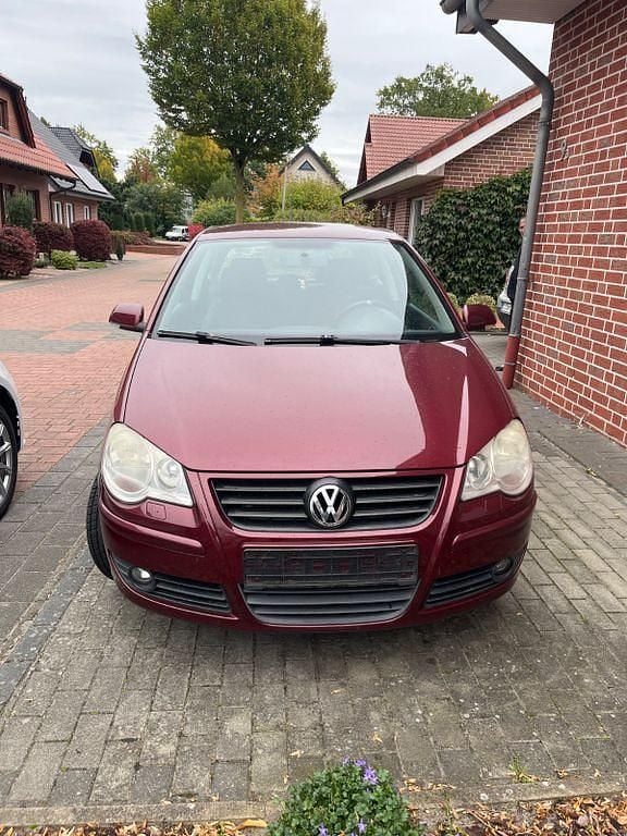 Rot Gebraucht 2006 VW Polo Trendline Limousine | 1.300 € (Guter Preis) - Bild 1/4