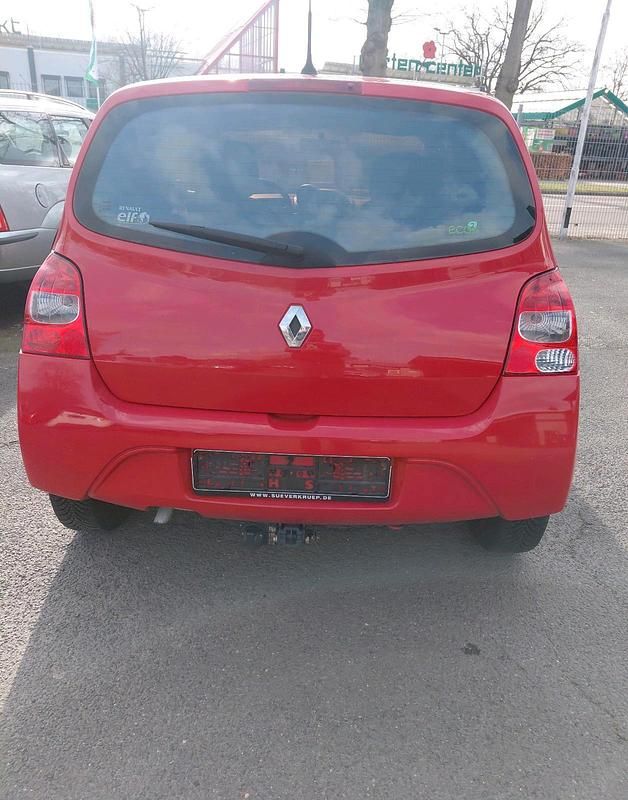 Gebraucht Renault Twingo 58 PS (42 kW) 2010 Rot Kleinwagen
