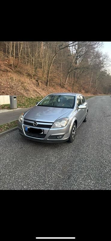 Gebraucht Opel Astra 90 PS (66 kW) 2005 Grau Kleinwagen