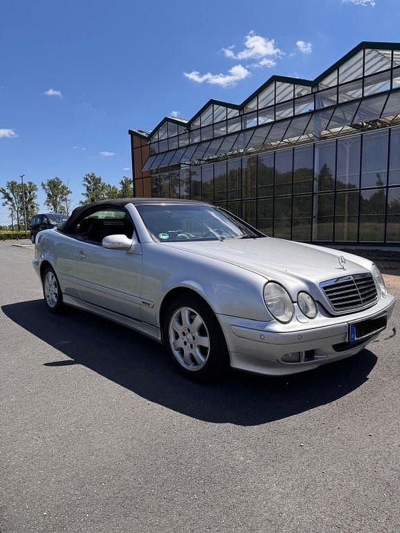 Silber Gebraucht 2002 Mercedes CLK230 Cabrio | 3.491 € (Superpreis) - Bild 1/4