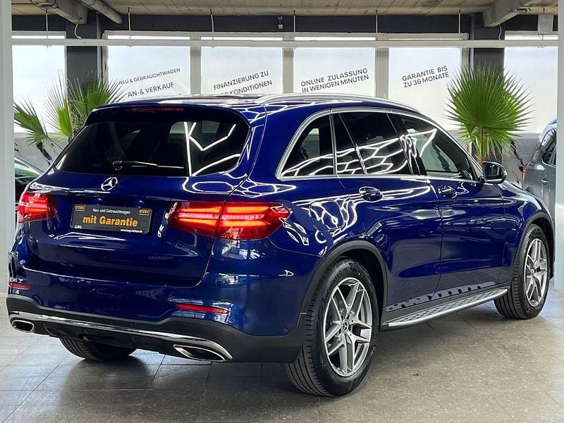 Gebraucht Mercedes GLC300 AMG line 245 PS (180 kW) 2017 Blau SUV
