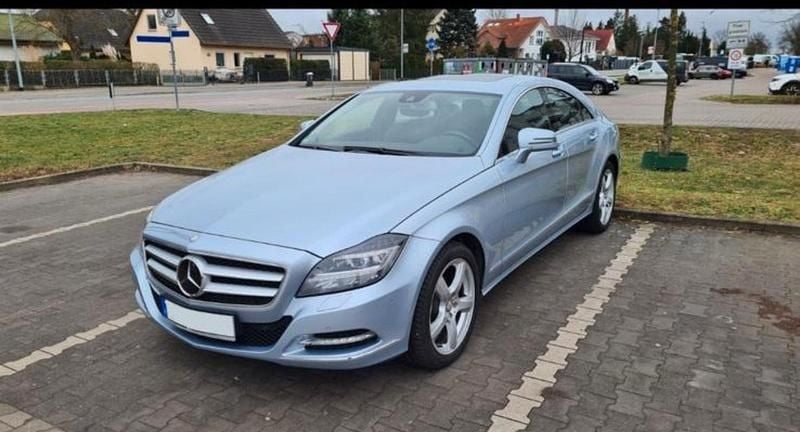 Silber Gebraucht 2014 Mercedes CLS350 Coupé | 27.500 € (Etwas zu teuer) - Bild 1/4