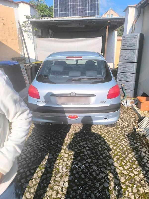 Gebraucht Peugeot 206 75 PS (55 kW) 2002 Silber Kleinwagen