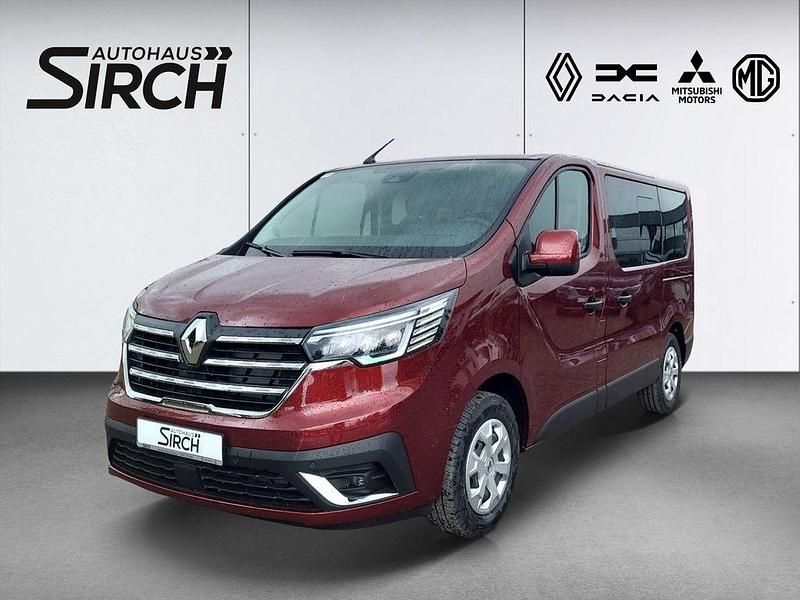 Gebraucht Renault Trafic Life 170 PS (125 kW) 2022 Rot Van / Kleinbus