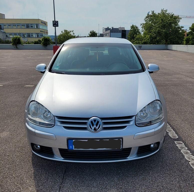 Silber Gebraucht 2008 VW Golf VI Trendline Limousine | 2.900 € (Fairer Preis) - Bild 1/4
