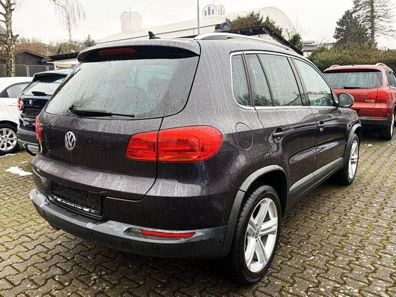Gebraucht VW Tiguan LOUNGE 150 PS (110 kW) 2015 Grau SUV