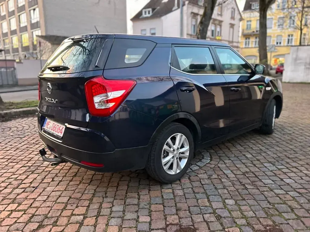 Gebraucht SsangYong XLV 116 PS (85 kW) 2018 Blau SUV