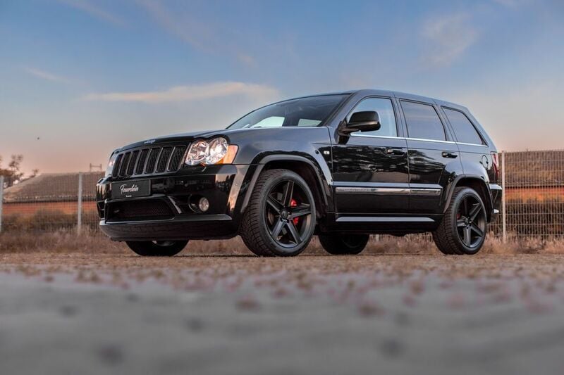 Schwarz Gebraucht 2009 Jeep Grand Cherokee SRT8 SUV | 35.999 € - Bild 1/4