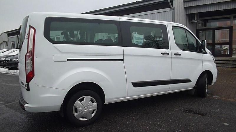 Gebraucht Ford Transit Trend 131 PS (96 kW) 2022 Weiß Kombi
