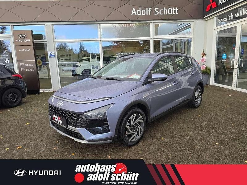 Blau Neu 2025 Hyundai Bayon Trend SUV | 24.899 € (Etwas zu teuer) - Bild 1/4
