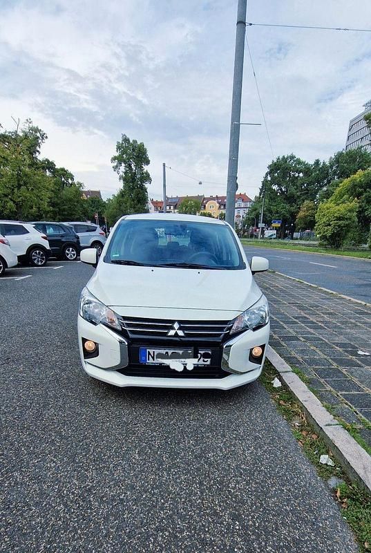 Weiß Gebraucht 2020 Mitsubishi Space Star Kleinwagen | 5.800 € (Fairer Preis) - Bild 1/4