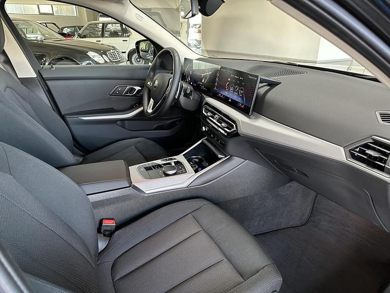 Gebraucht BMW 320 Comfort Edition 184 PS (135 kW) 2023 Metallic Limousine