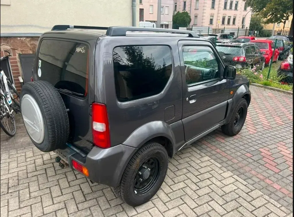 Gebraucht Suzuki Jimny 86 PS (63 kW) 2009 Grau SUV