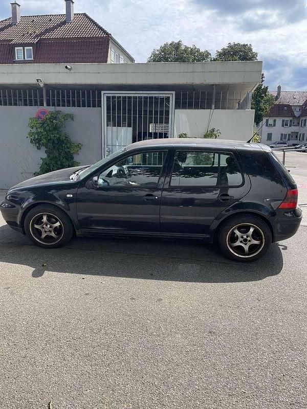 Gebraucht 2000 VW Golf IV Limousine | 1.000 € (Fairer Preis) - Bild 1/4