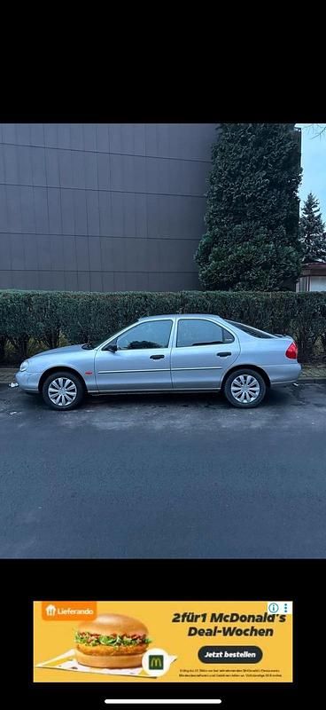 Gebraucht Ford Mondeo 130 PS (95 kW) 1998 Silber Limousine