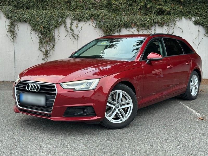 Gebraucht Audi A4 Ambiente 231 PS (169 kW) 2019 Rot Kombi