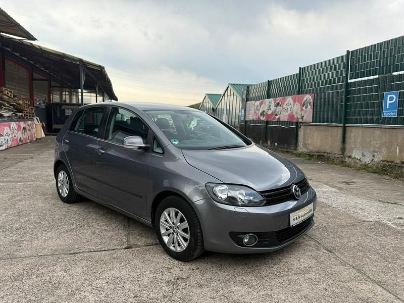 Gebraucht VW Golf Comfortline 122 PS (89 kW) 2010 Grau Limousine