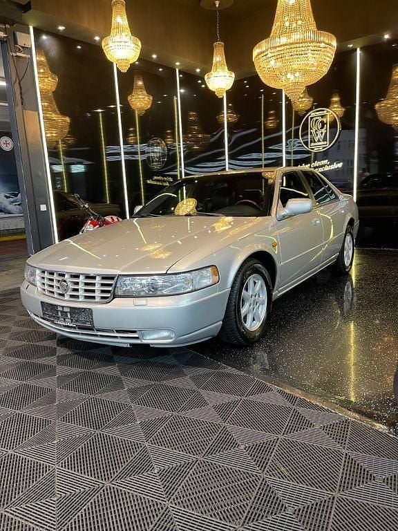Silber Gebraucht 2002 Cadillac Seville STS Limousine | 1.999 € - Bild 1/4