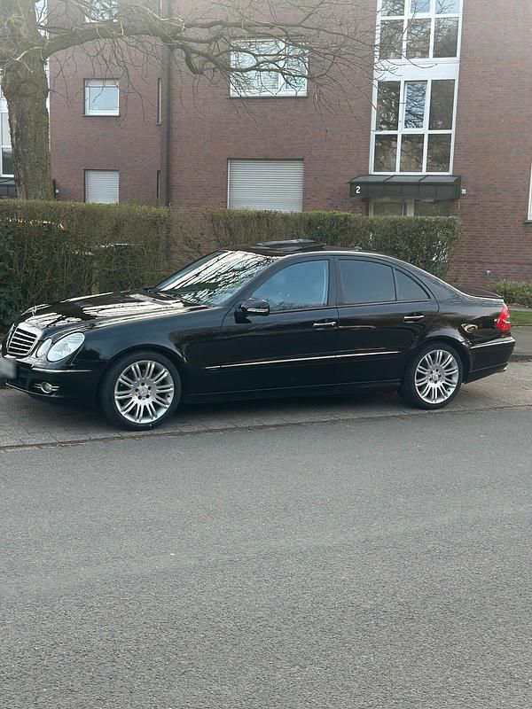 Gebraucht Mercedes E280 Avantgarde 231 PS (169 kW) 2006 Schwarz Limousine