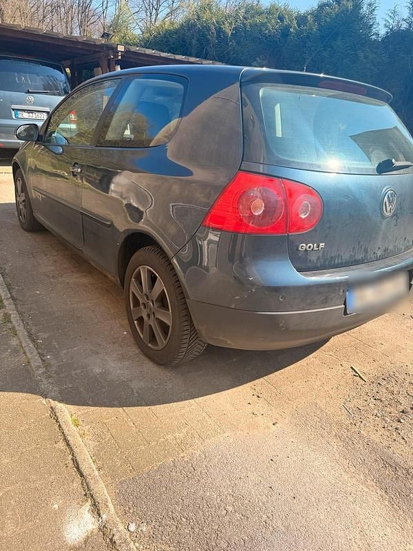 Gebraucht VW Golf V 80 PS (58 kW) 2007 Blau Kleinwagen