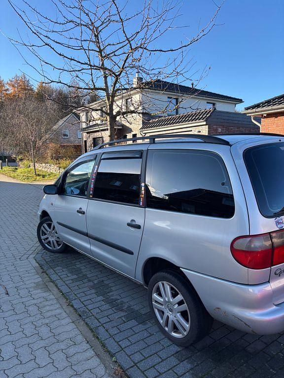 Gebraucht Ford Galaxy Trend 145 PS (106 kW) 1999 Silber Van / Kleinbus