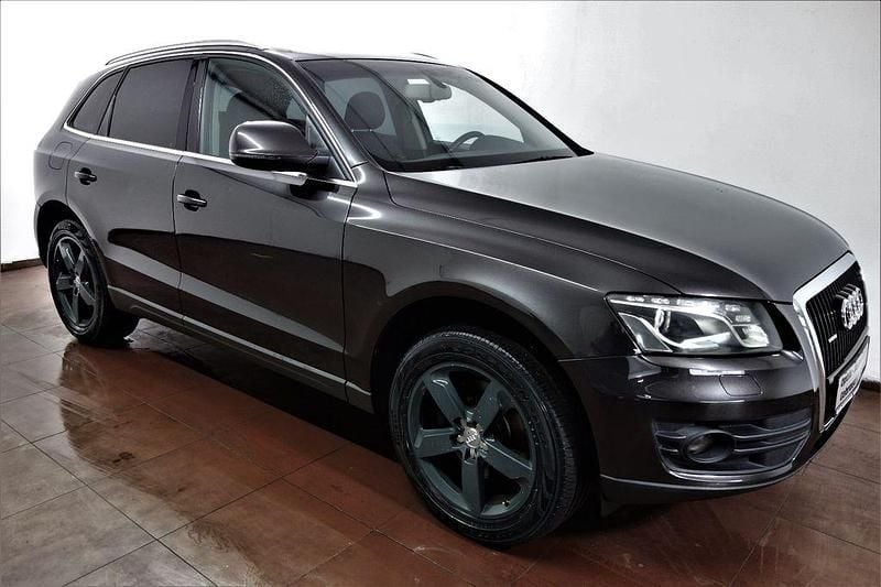Grau Gebraucht 2008 Audi Q5 Ambiente SUV | 6.500 € (Superpreis) - Bild 1/4