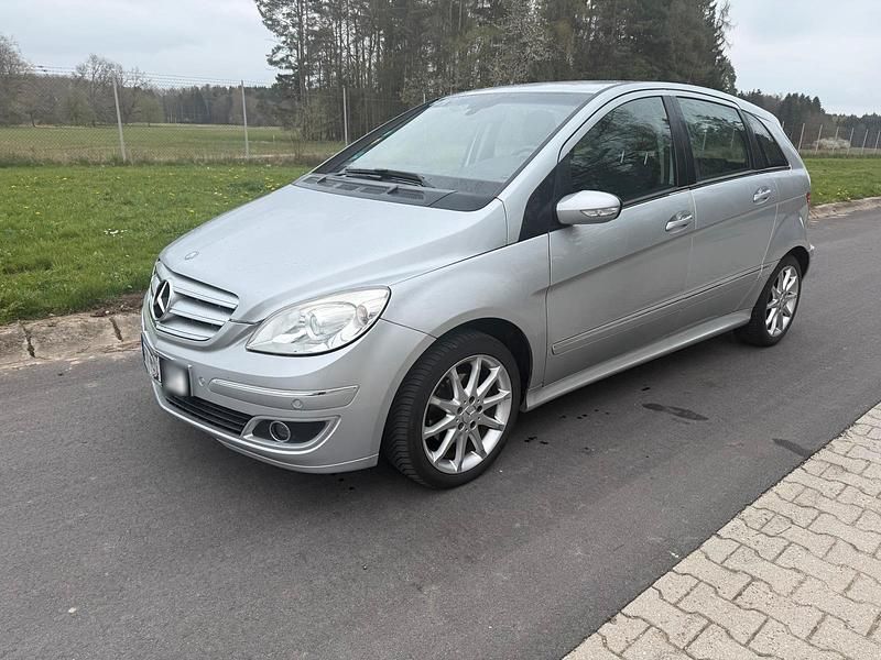 Gebraucht Mercedes B200 136 PS (100 kW) 2007 Grau Van / Kleinbus
