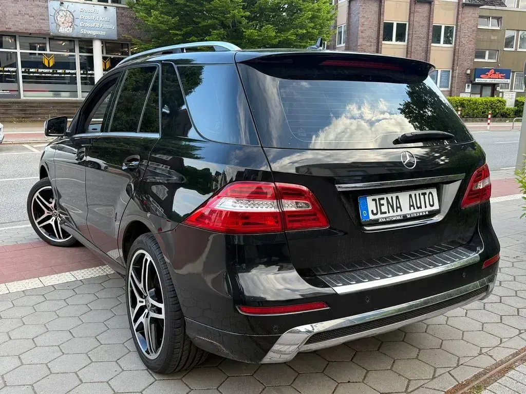 Gebraucht Mercedes ML350 Sport 258 PS (189 kW) 2013 Schwarz SUV