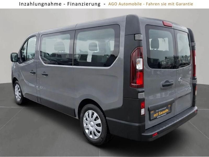 Gebraucht Opel Vivaro 125 PS (91 kW) 2017 Grau Van / Kleinbus