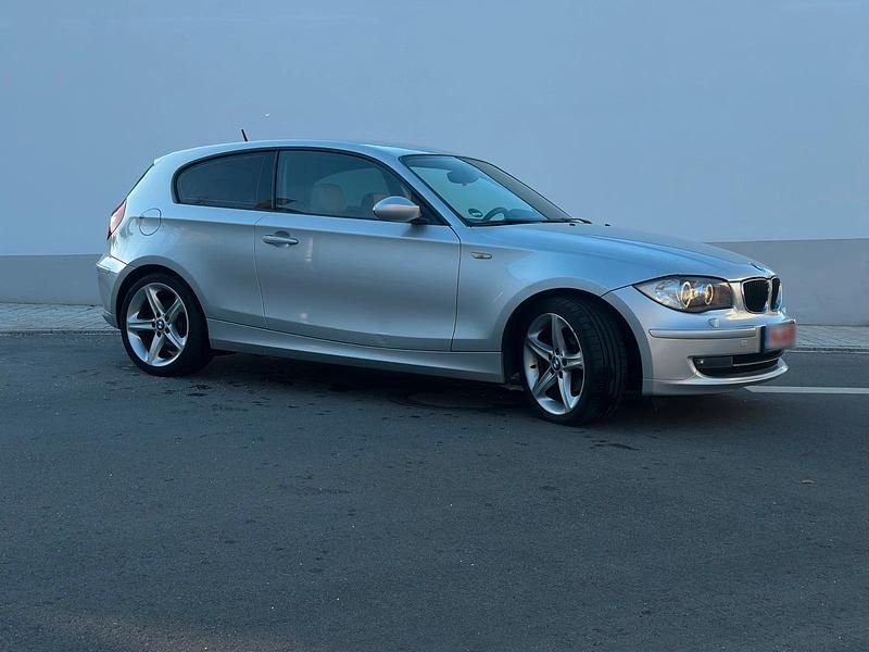 Gebraucht BMW 120 Coupé 170 PS (125 kW) 2008 Silber Coupé