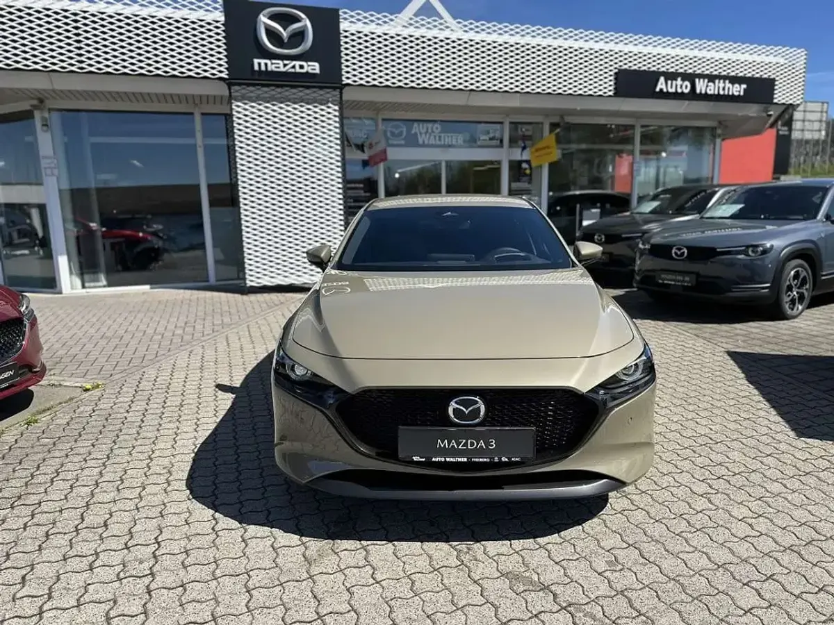 Neu Mazda 3 Exclusive-Line 186 PS (136 kW) 2026 Zircon sand Limousine
