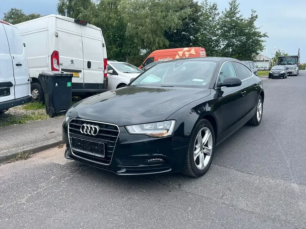 Gebraucht Audi A5 Sportback 136 PS (100 kW) 2015 Schwarz Kleinwagen