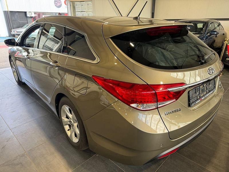 Gebraucht Hyundai i40 Comfort 177 PS (130 kW) 2012 Grau Kombi