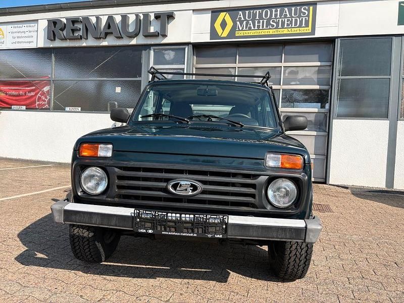 Gebraucht Lada niva 83 PS (61 kW) 2019 Grün SUV