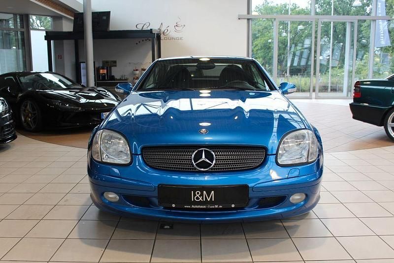Gebraucht Mercedes SLK320 218 PS (160 kW) 2000 Blau Cabrio