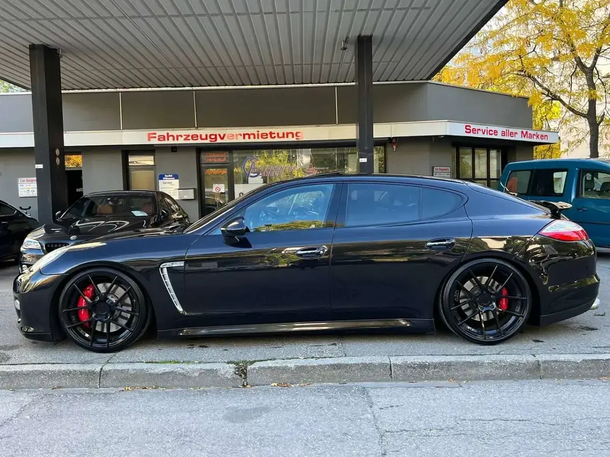 Gebraucht Porsche Panamera Turbo 540 PS (397 kW) 2011 Schwarz Kleinwagen