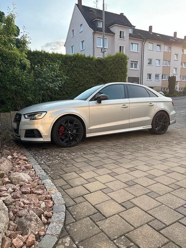 Gebraucht Audi S3 Design 430 PS (316 kW) 2018 Andere farben Limousine