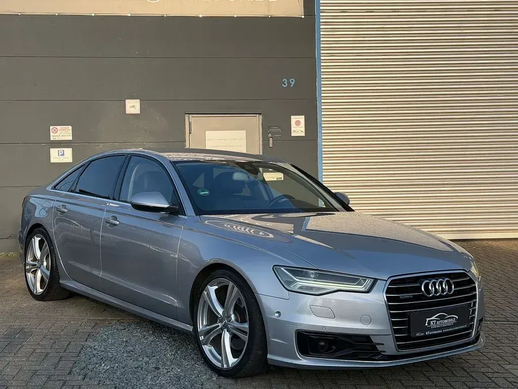 Gebraucht Audi A6 Ambiente 272 PS (200 kW) 2015 Silber Limousine