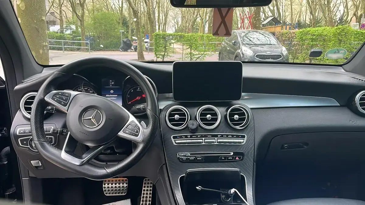 Gebraucht Mercedes GLC250 204 PS (150 kW) 2018 SUV