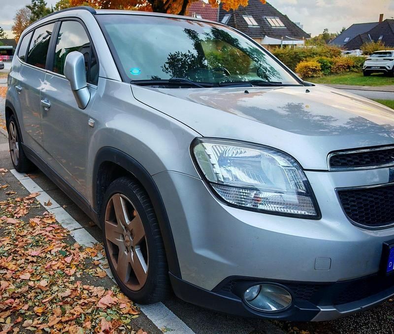 Silber Gebraucht 2013 Chevrolet Orlando LTZ SUV | 5.999 € (Fairer Preis) - Bild 1/4