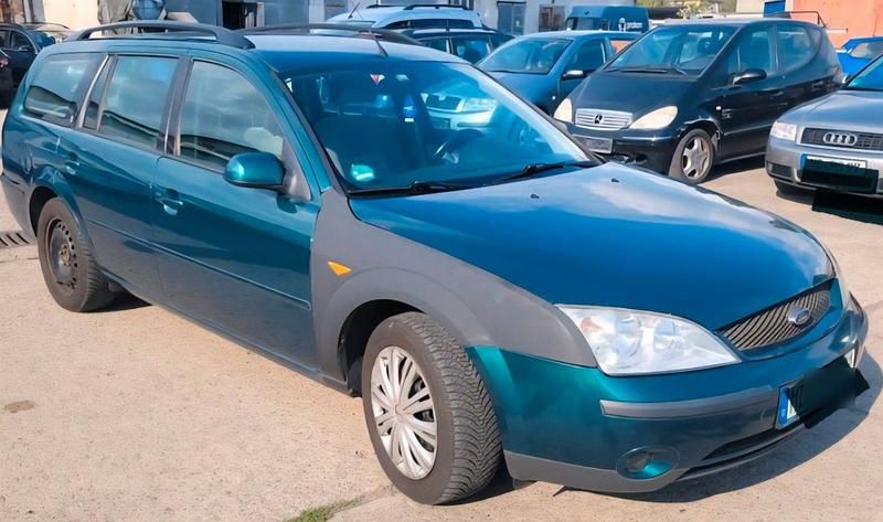 Grün Gebraucht 2001 Ford Mondeo Ghia Kombi | 1.500 € (Fairer Preis) - Bild 1/4