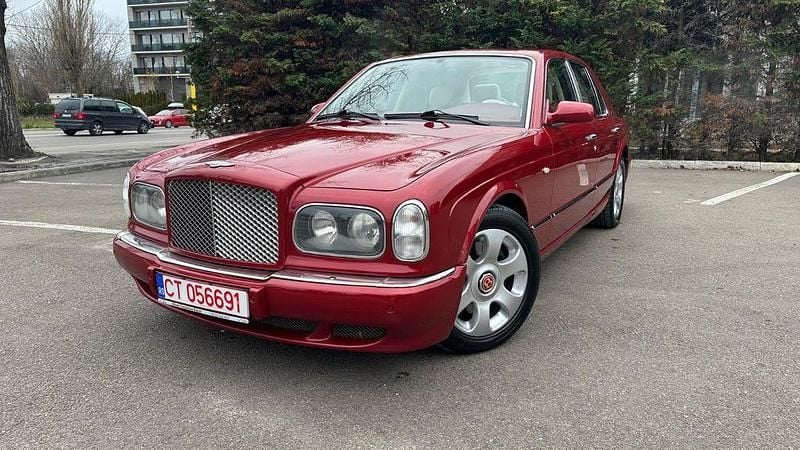 Rot Gebraucht 2002 Bentley Arnage Limousine | 26.950 € - Bild 1/4