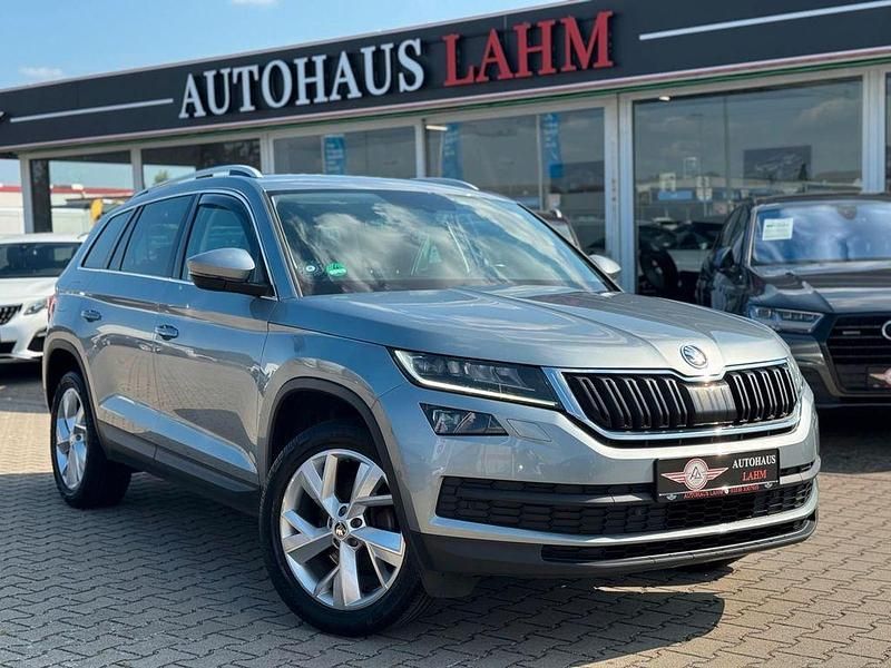 Business grau metallic Gebraucht 2019 Skoda Kodiaq Ambiente SUV | 21.890 € (Fairer Preis) - Bild 1/4