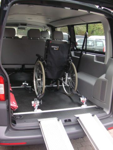 Schwarz metallic Gebraucht 2012 VW T5 Van | 25.797 € - Bild 1/4