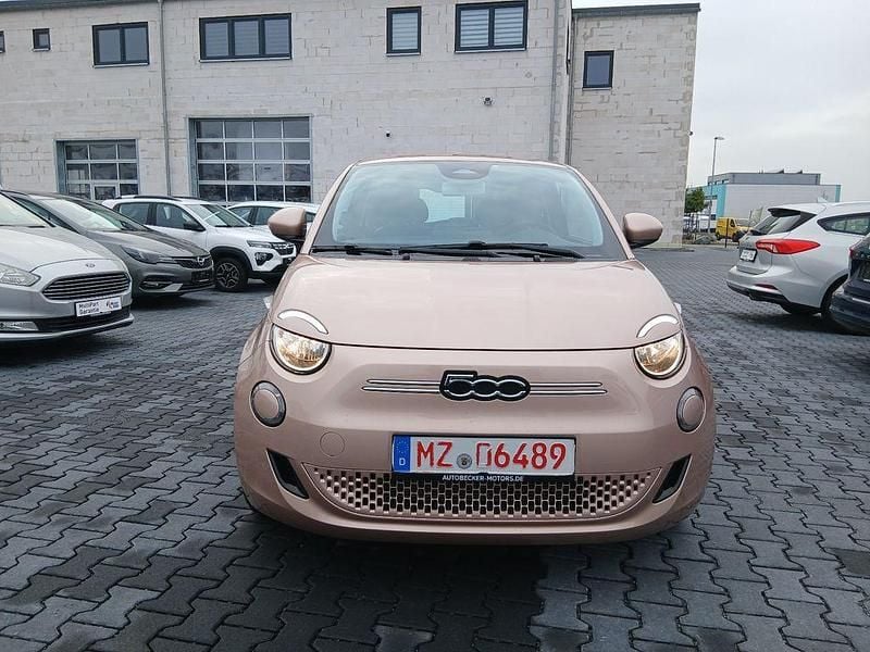 Gebraucht Fiat 500e Connect 69 kW (95 PS) 2023 Gold Kleinwagen