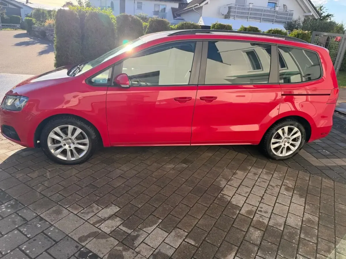 Gebraucht Seat Alhambra 140 PS (102 kW) 2011 Rot Van / Kleinbus