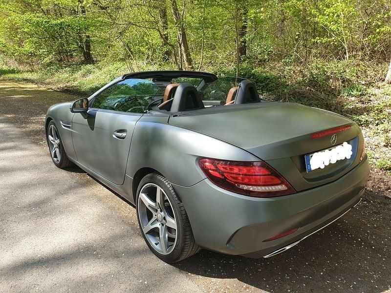 Gebraucht Mercedes SLC300 245 PS (180 kW) 2016 Grau Cabrio