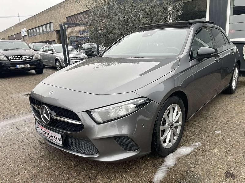 Gebraucht Mercedes A220 Progressive 190 PS (139 kW) 2018 Mountaingrau  met. Kleinwagen