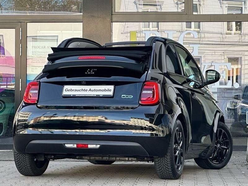 Gebraucht Fiat 500e Icon 86 kW (118 PS) 2022 Schwarz Cabrio