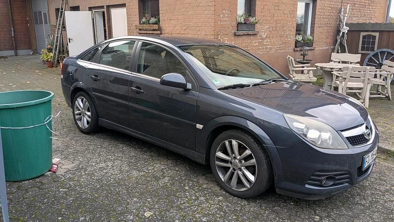 Blau Gebraucht 2006 Opel Vectra GTS Limousine | 1.200 € (Fairer Preis) - Bild 1/4
